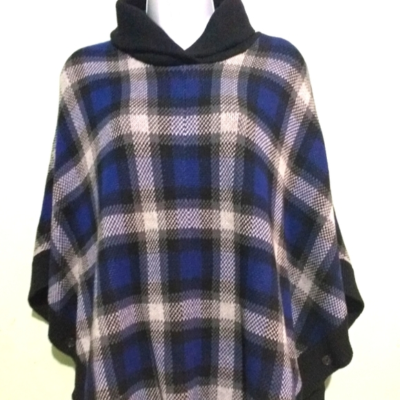 Talbots Sweaters - Talbots turtleneck plaid poncho